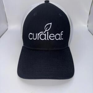 EUC Black Curaleaf Cannabis 39thirty New Era M/L Baseball Cap Hat
